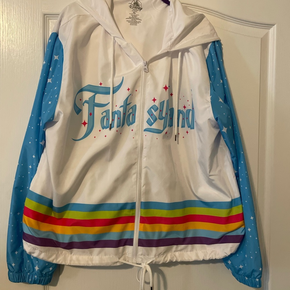 DISNEY FANTASYLAND XL Windbreaker with Retro-Inspired Design